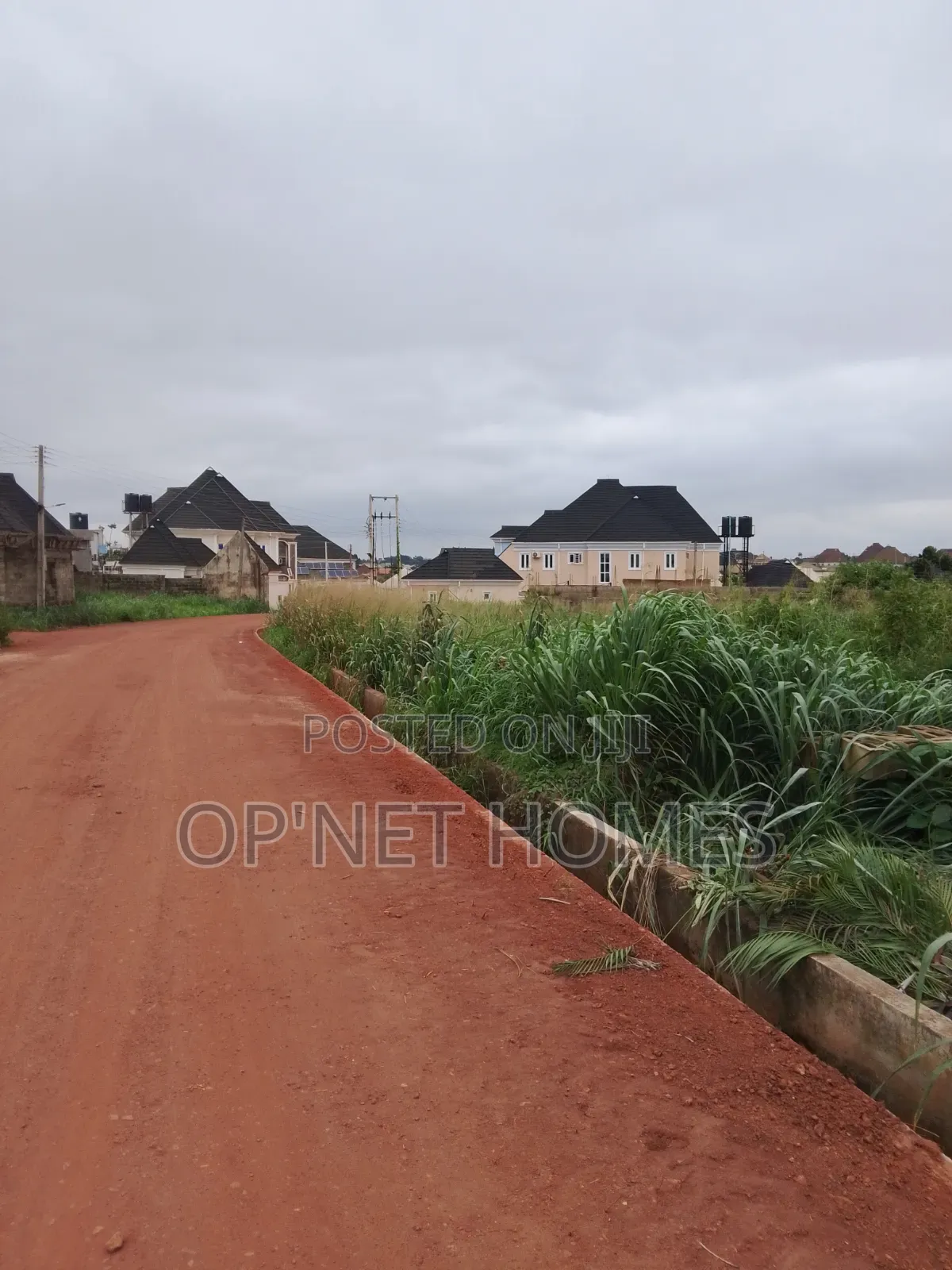 750sqm of Land Is Available