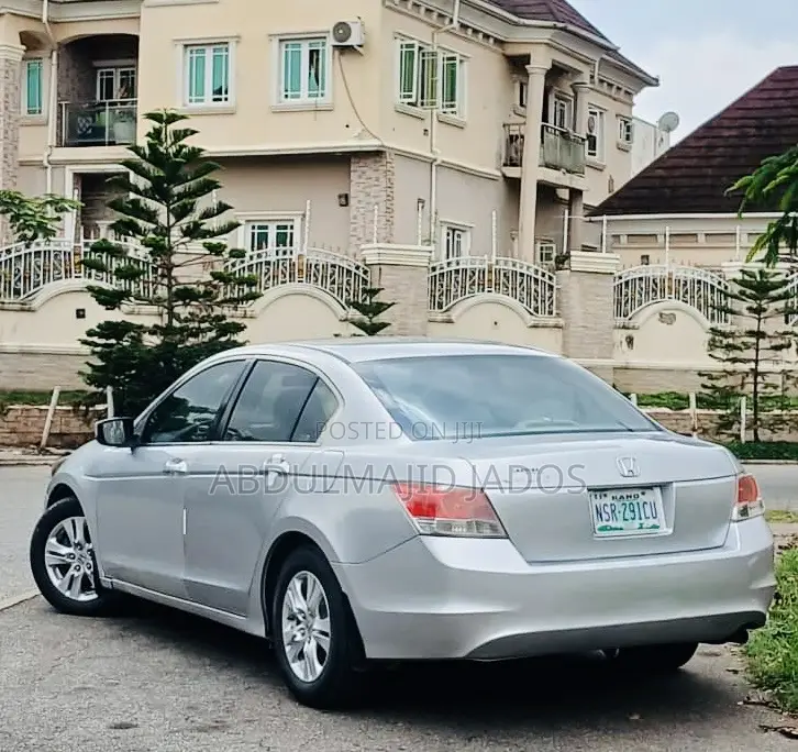 Honda Accord 2008 Silver