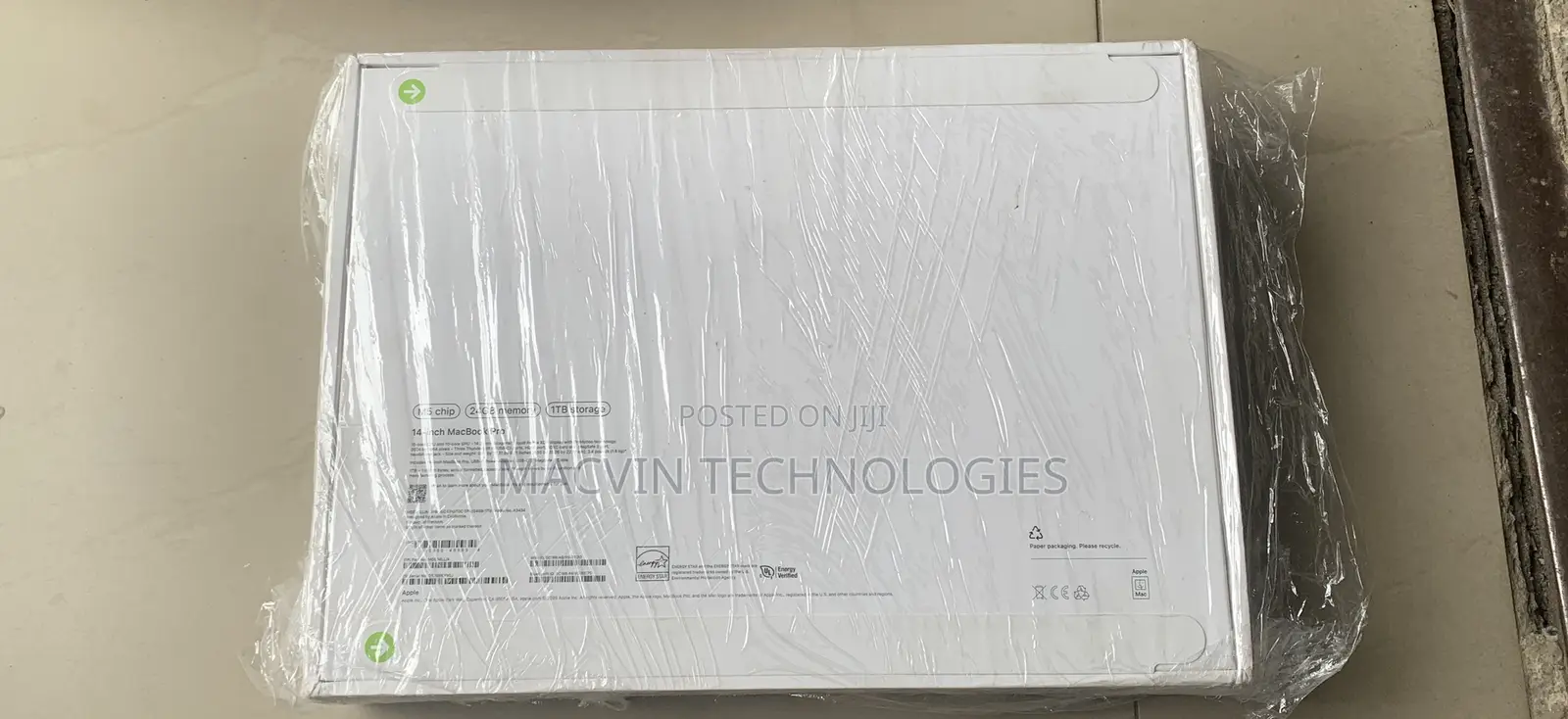 New Laptop Apple MacBook Pro 24GB SSD 1T