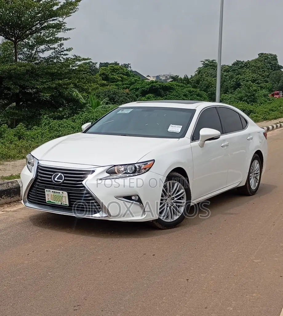Lexus ES 350 FWD 2017 White