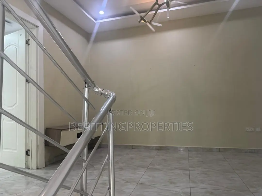 4bdrm Duplex in Victoria Island for sale