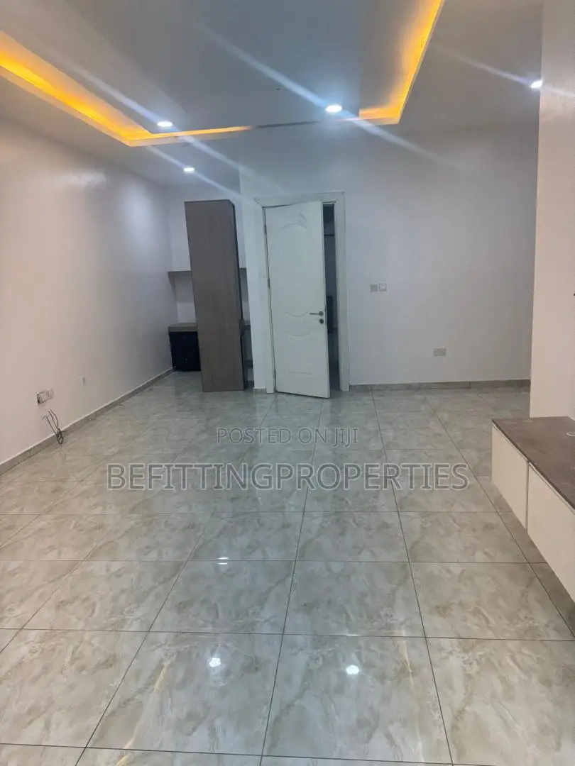 4bdrm Duplex in Victoria Island for sale