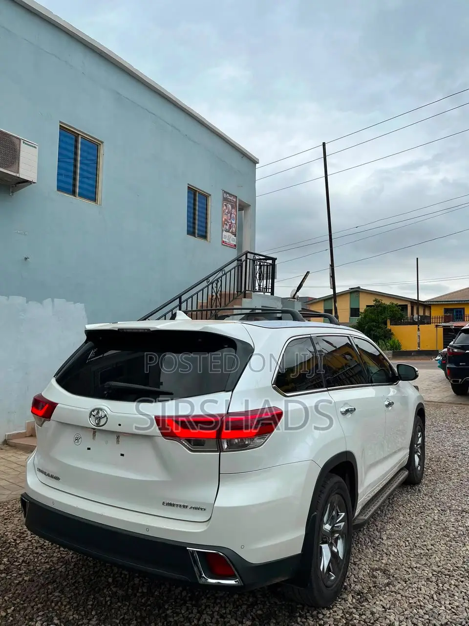 Toyota Highlander Limited 4x2 V6 (3.5L 6cyl 8A) 2017 White