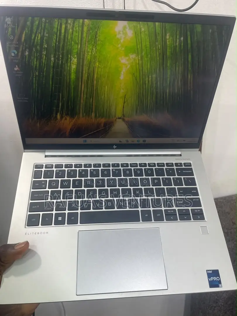 New Laptop HP EliteBook 840 G9 16GB Intel Core i5 SSD 512GB