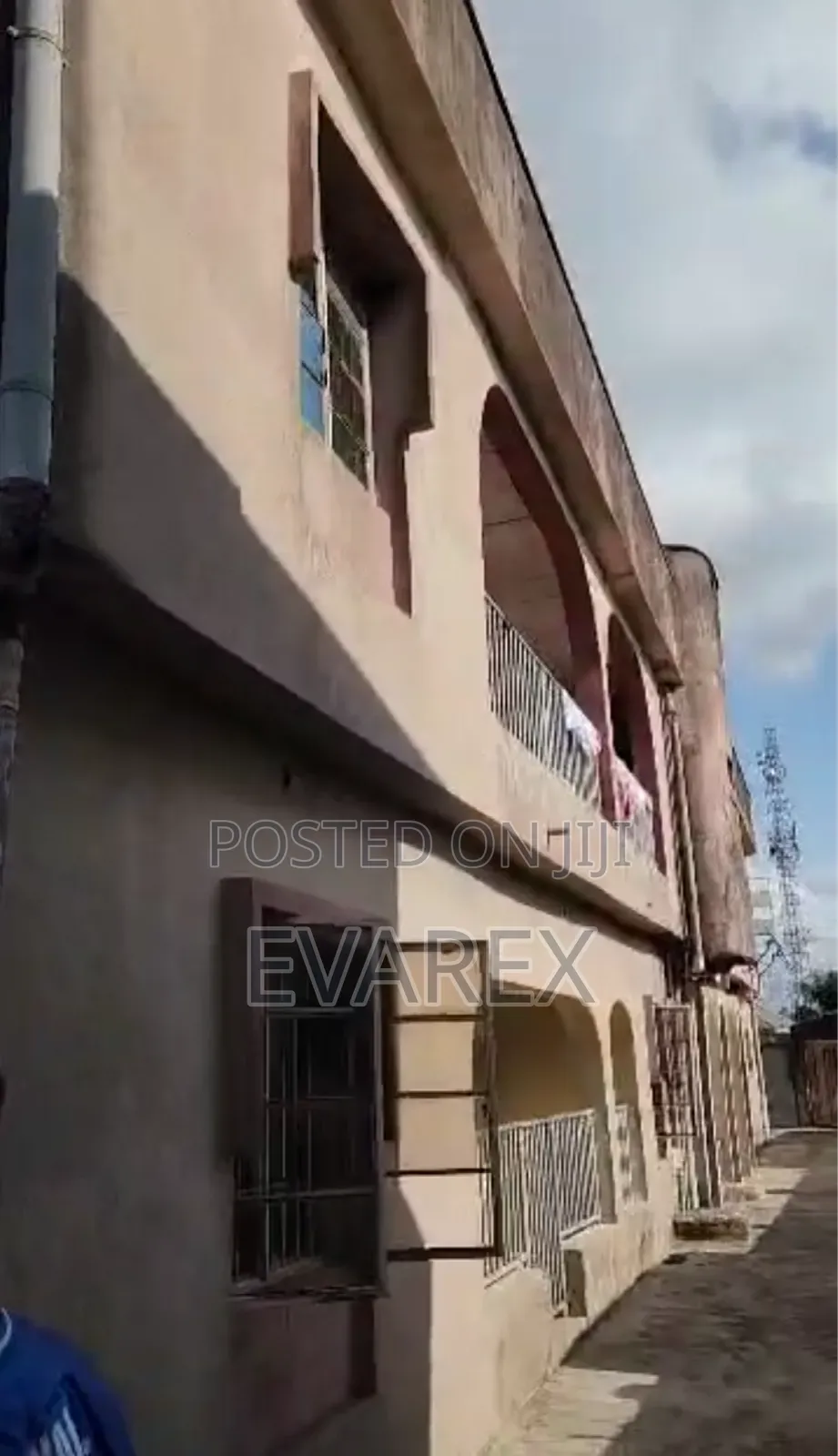 12bdrm Block of Flats in Okokomaiko for sale