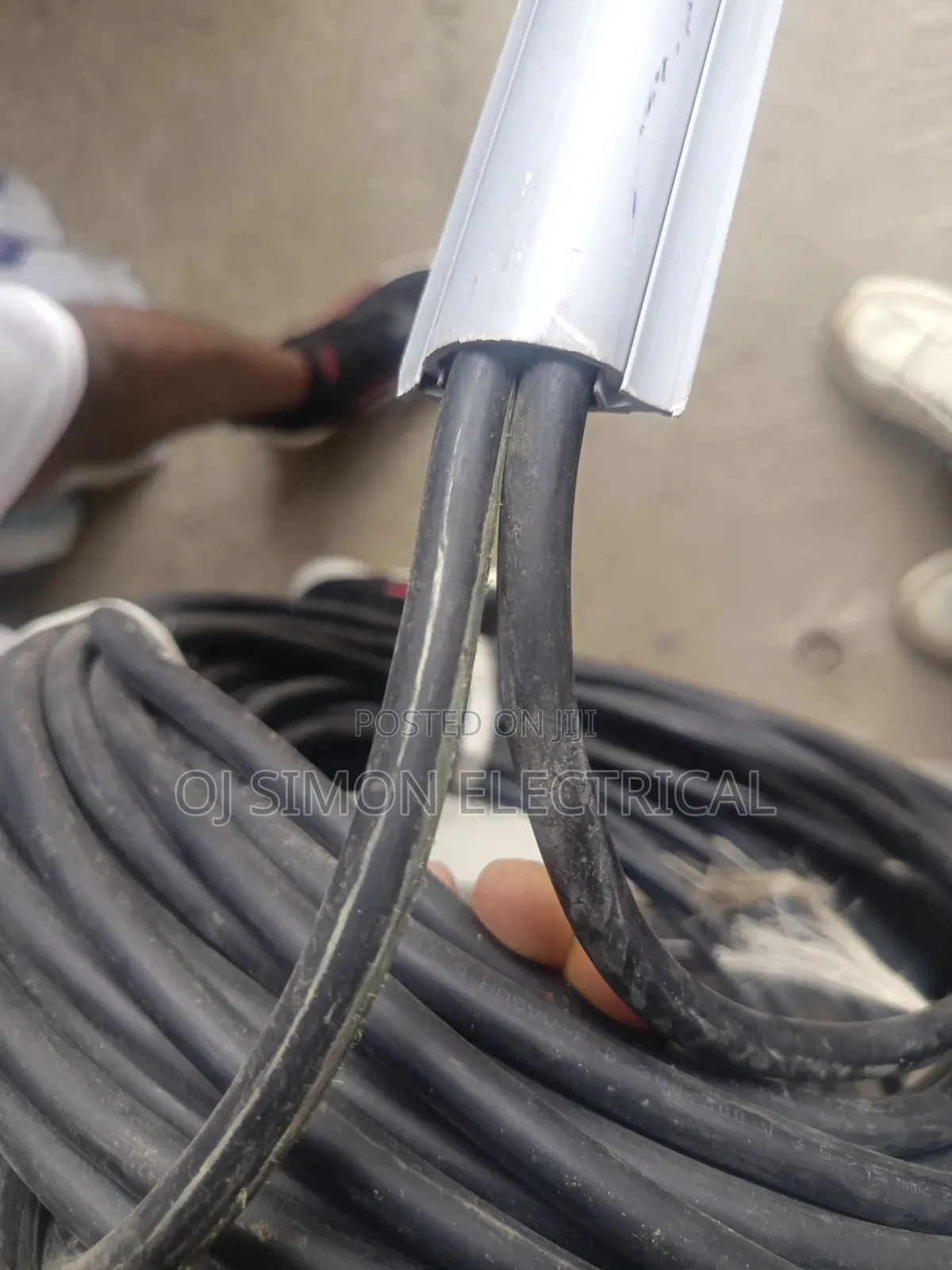 Floor Trunking Pipe
