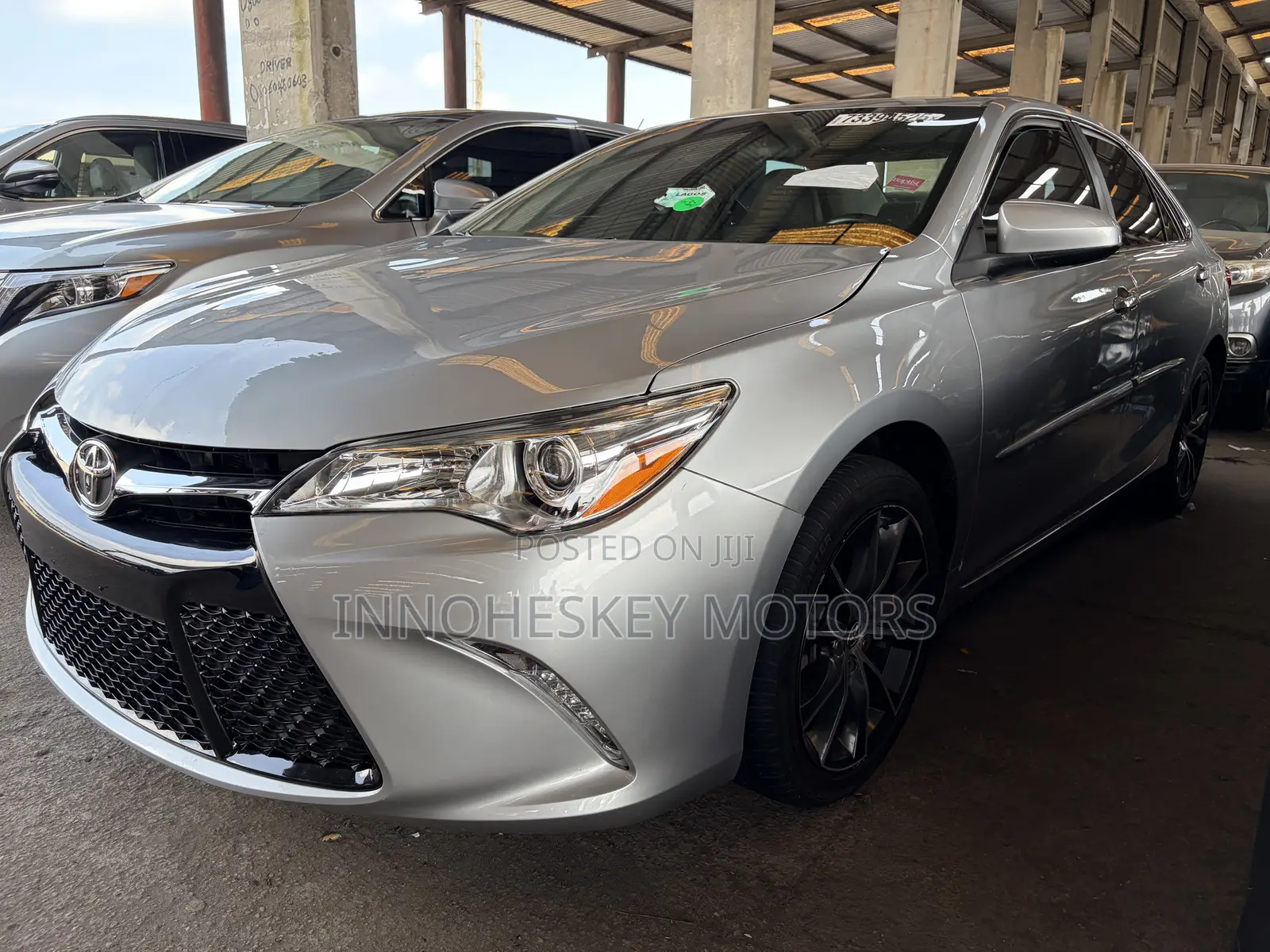 Toyota Camry XSE 4dr Sedan (2.5L 4cyl 6A) 2015 Silver