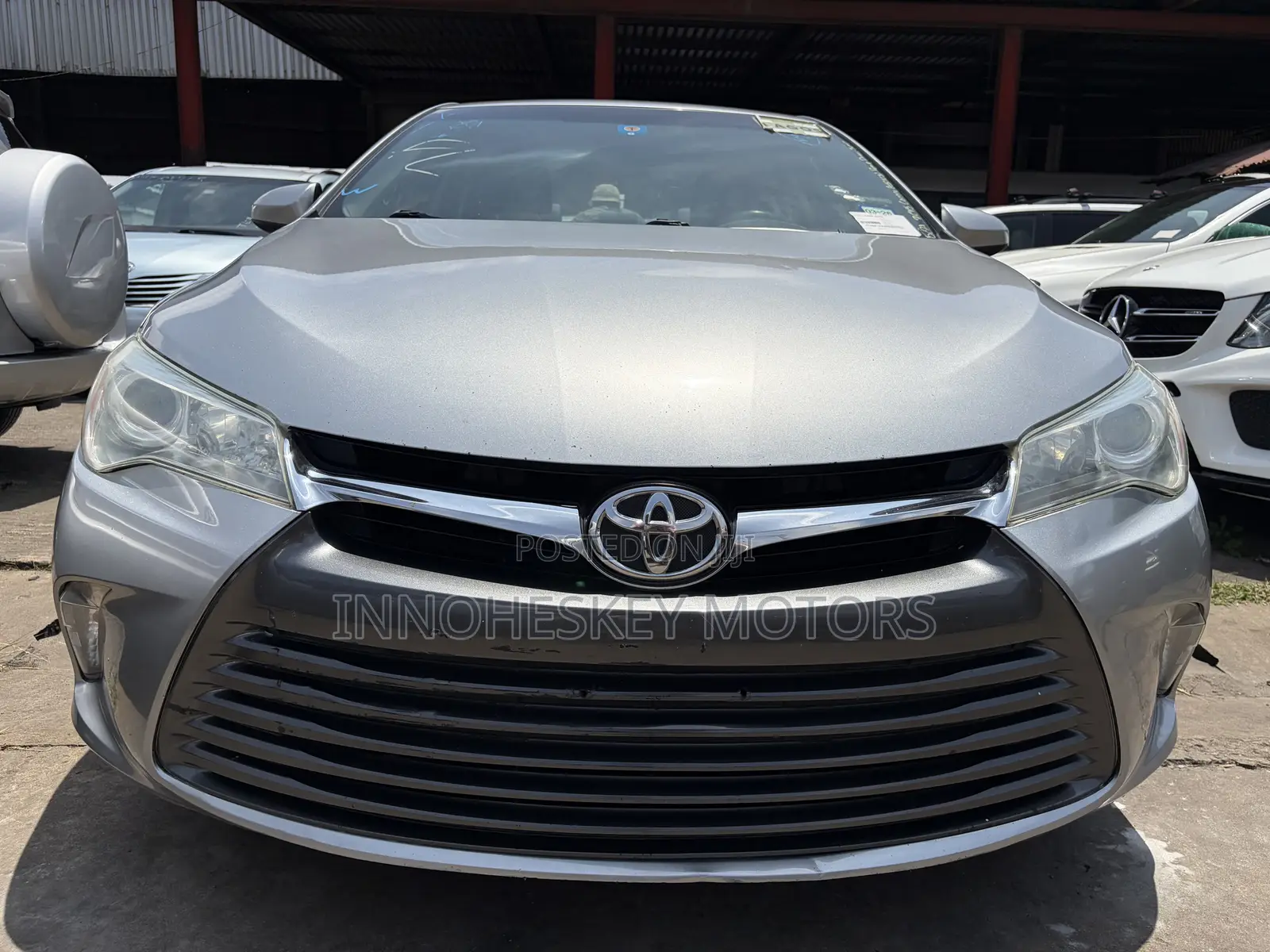 Toyota Camry LE 4dr Sedan (2.5L 4cyl 6A) 2015 Silver
