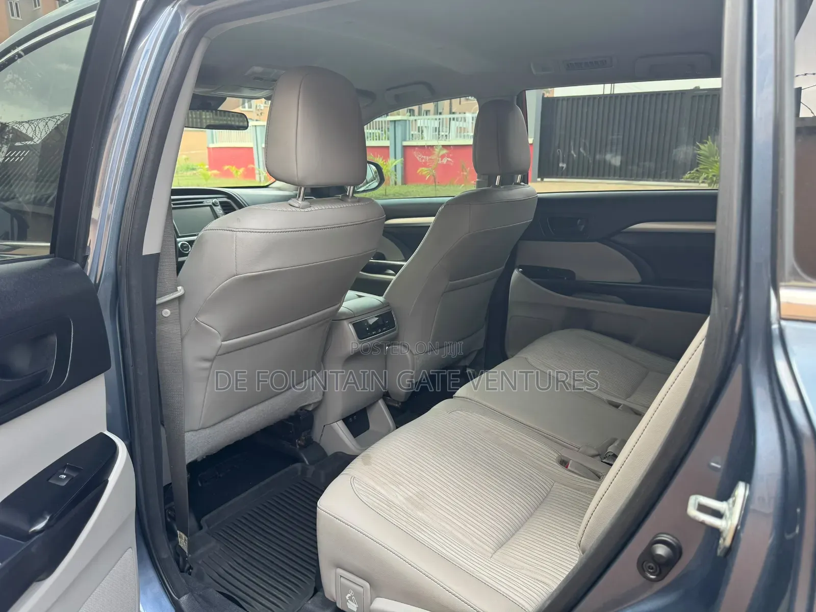 Toyota Highlander 2019 Blue