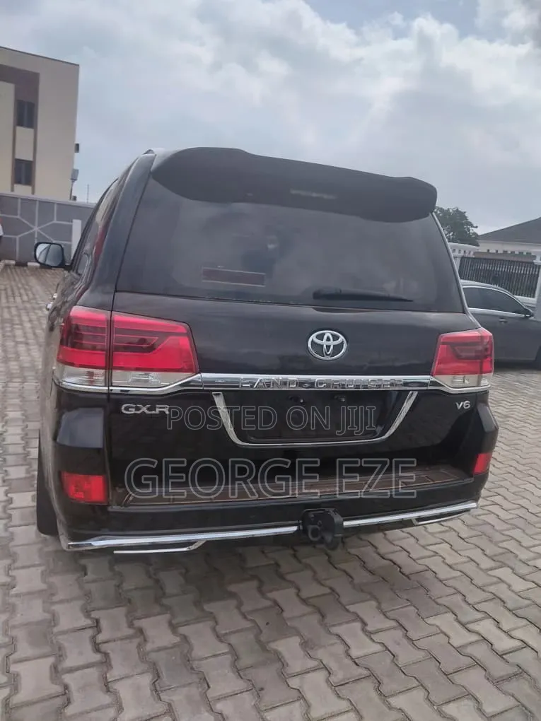 Toyota Land Cruiser 2018 Black