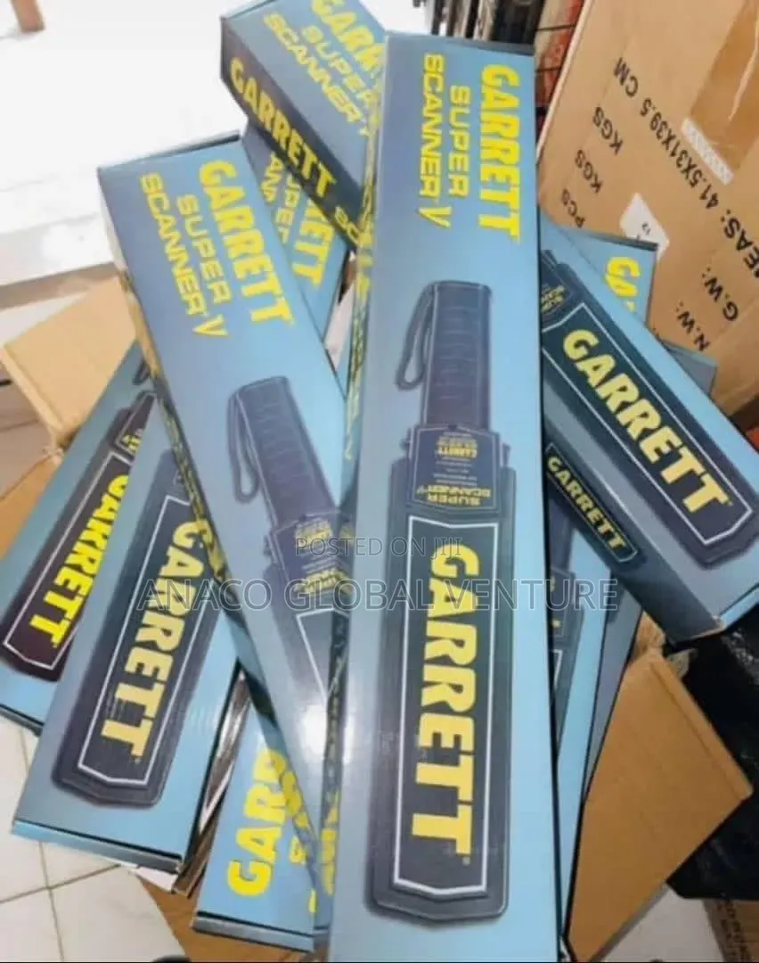 GARRett Super Scanner v —A Handheld Metal Detector/Security Scanner.
