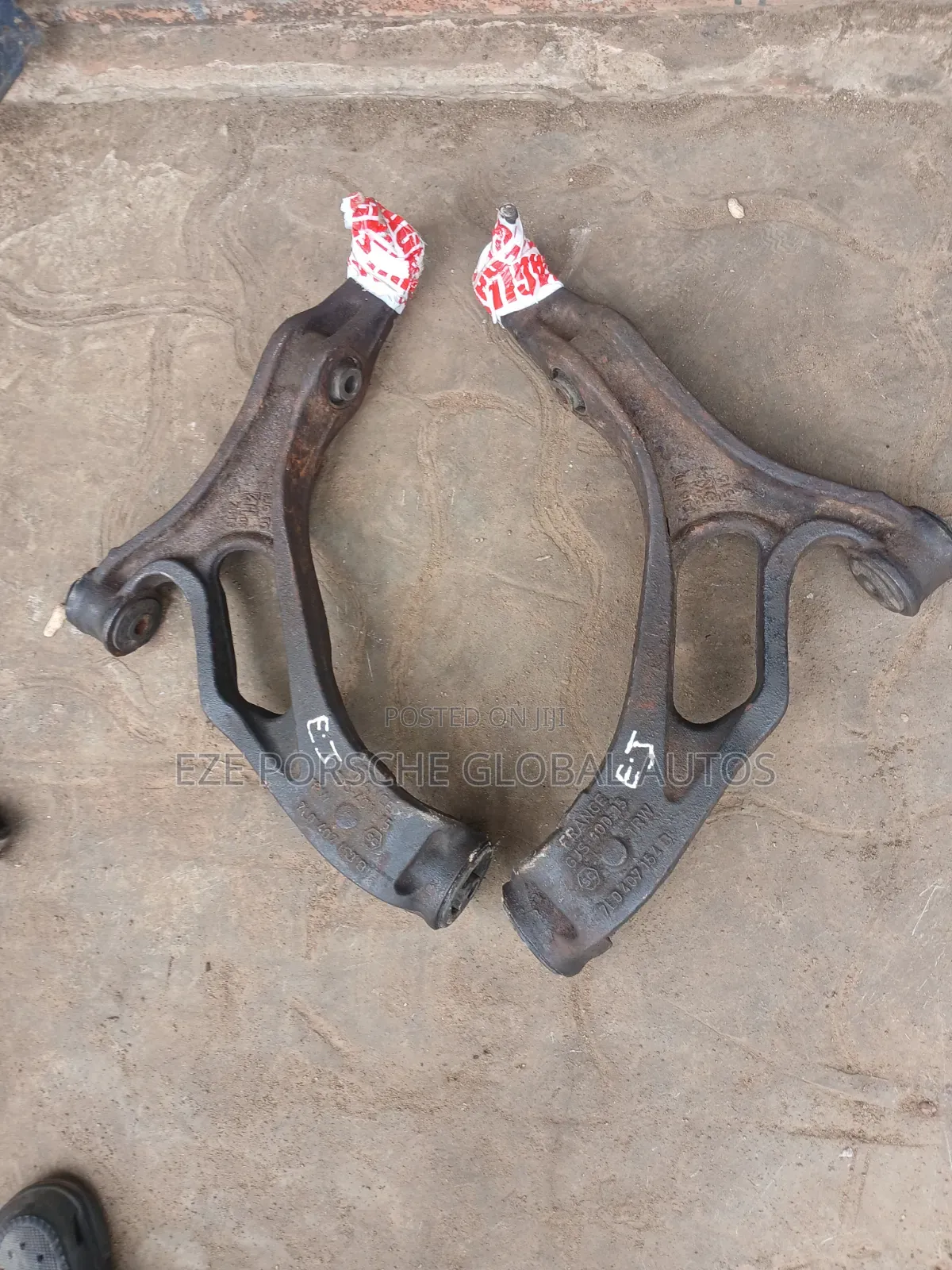 Front Lower Arm Set FOR TOUAREG AND PORSCHE CAYENNE 2003-2010
