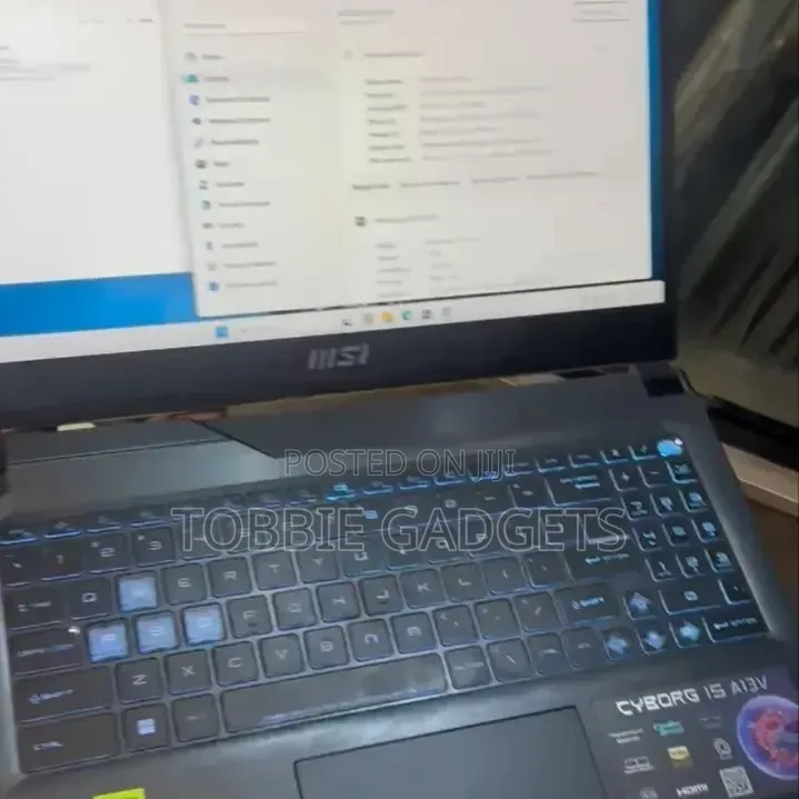 Laptop MSI Cyborg 15 16GB Intel Core i7 SSD 512GB