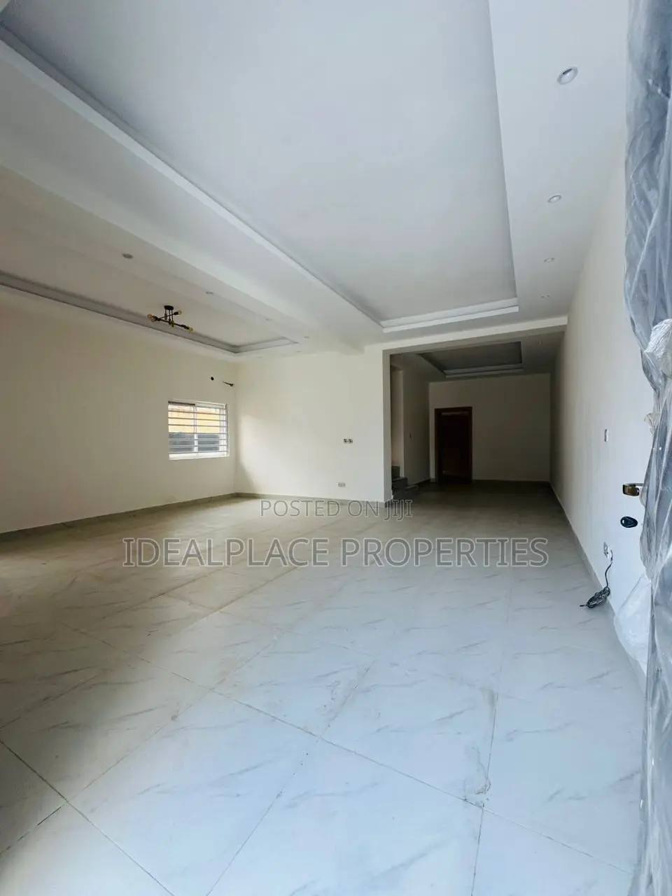 3bdrm Duplex in Oregun for sale