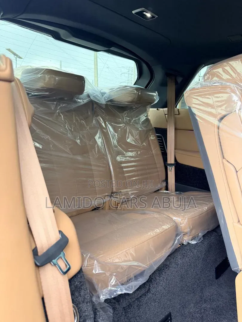 Land Rover Range Rover Vogue 2024 Black