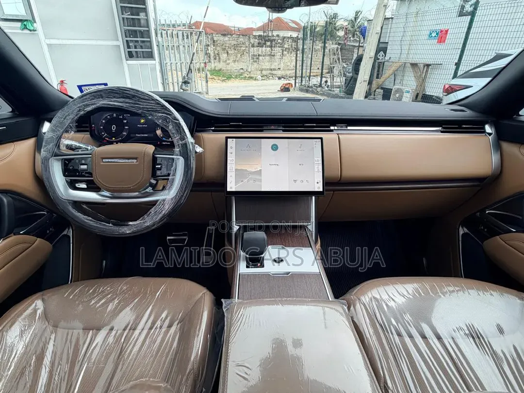 Land Rover Range Rover Vogue 2024 Black