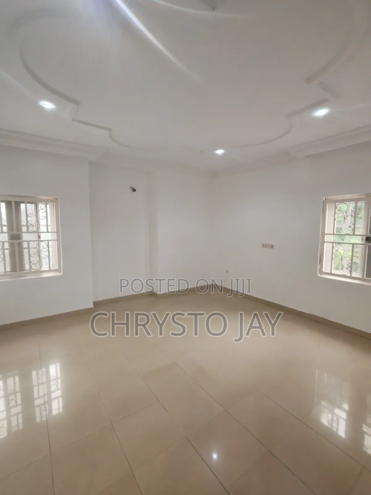 3bdrm Block of Flats in Zone 2 / Wuse for rent