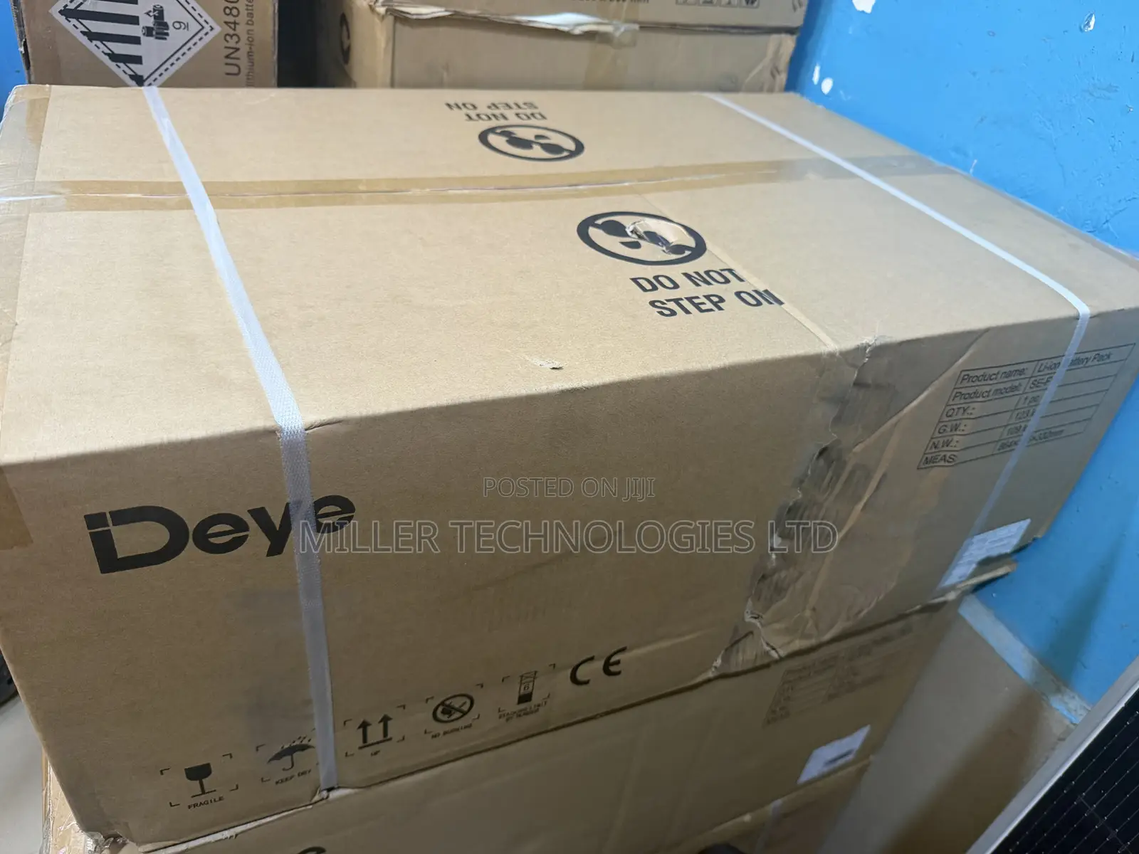 Deye SE-F16 16kWh 48V Lithium Battery