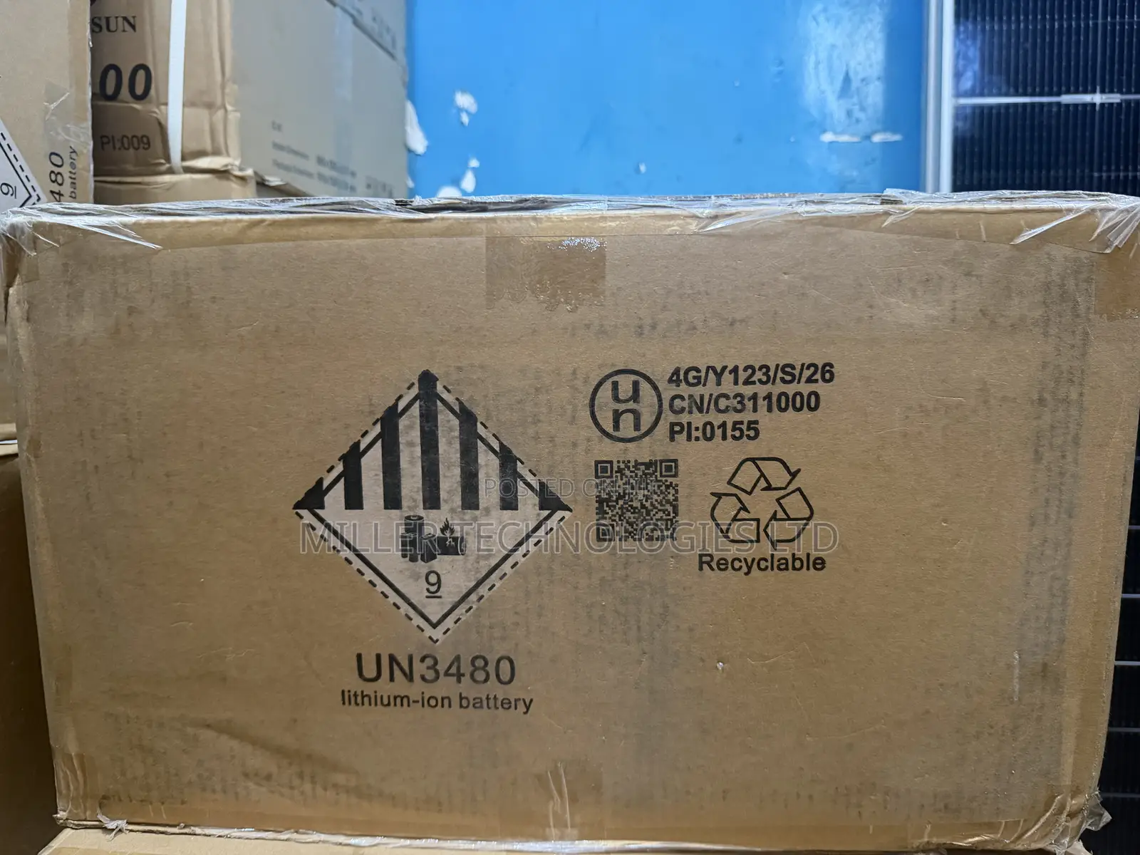 Deye SE-F16 16kWh 48V Lithium Battery