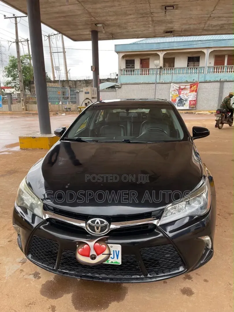 Toyota Camry 2016 Black