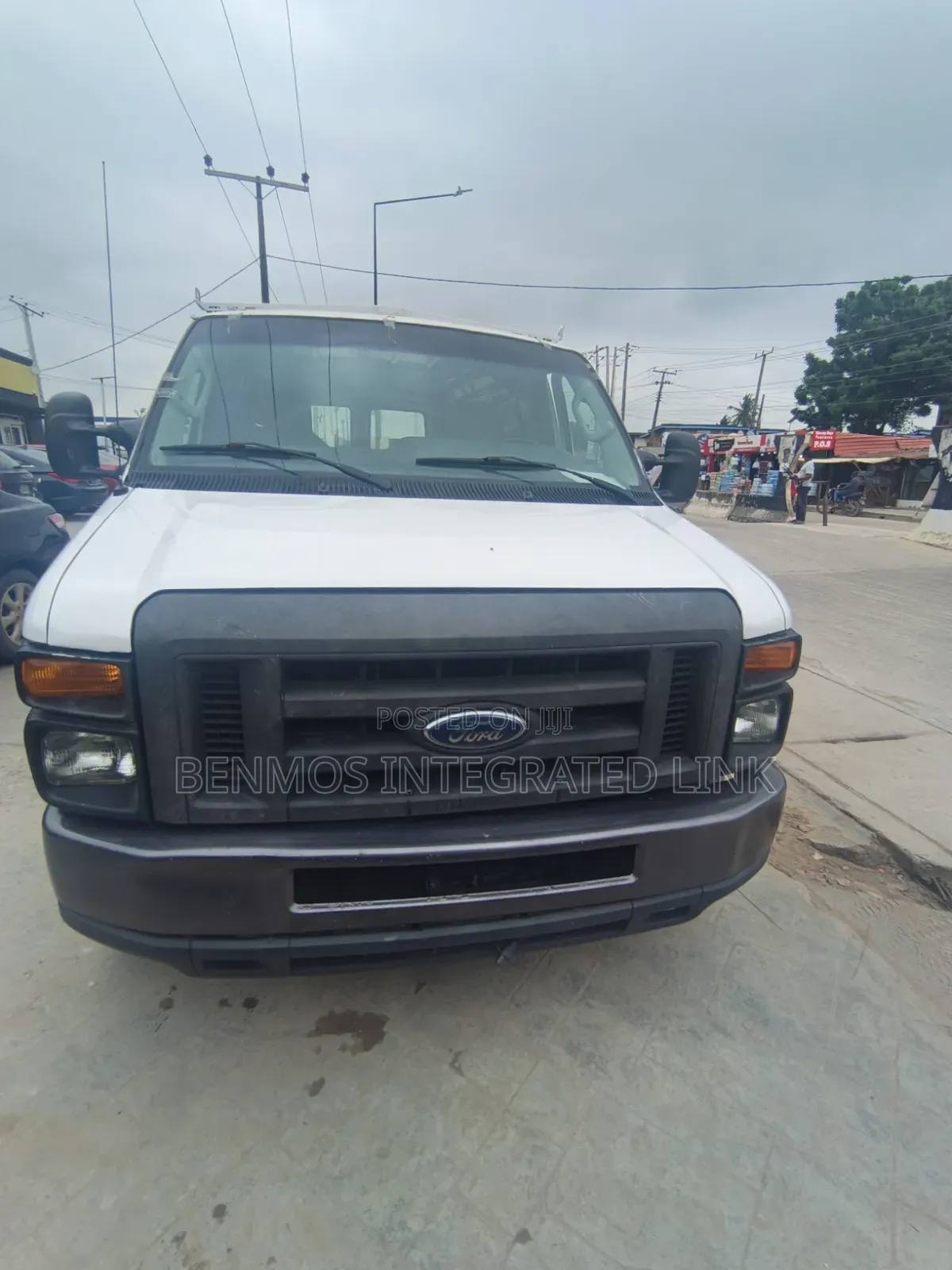 Ford E250 2010 White