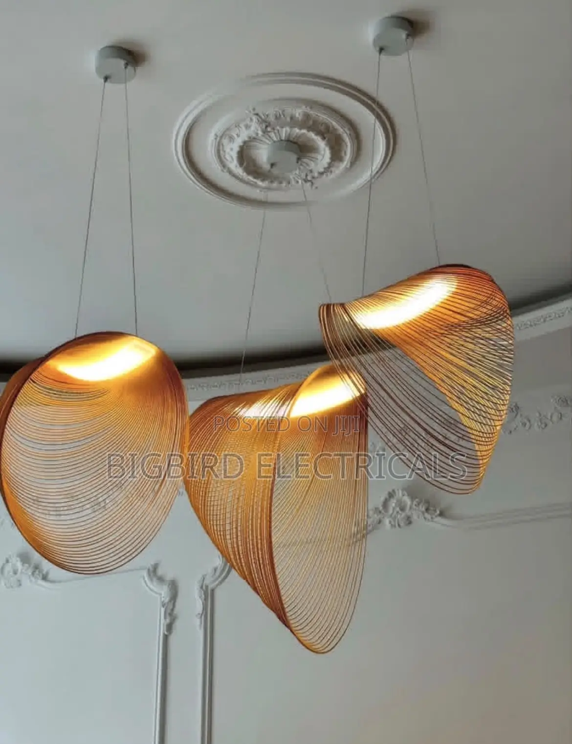 Modern Artistic Wave Pendant Light / Luxury Hanging Ceiling Lamp