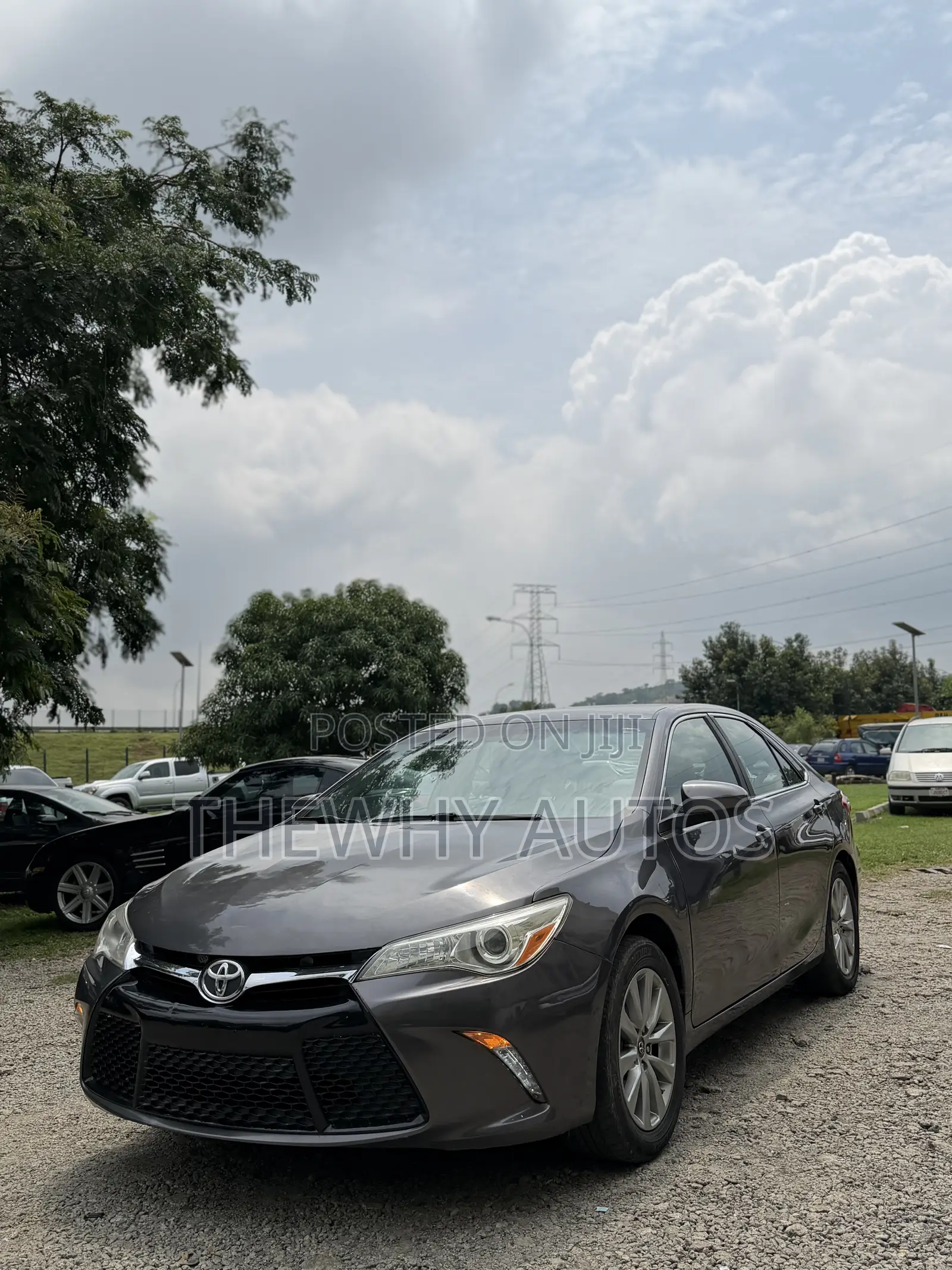 Toyota Camry XLE 4dr Sedan (2.5L 4cyl 6A) 2017 Gray