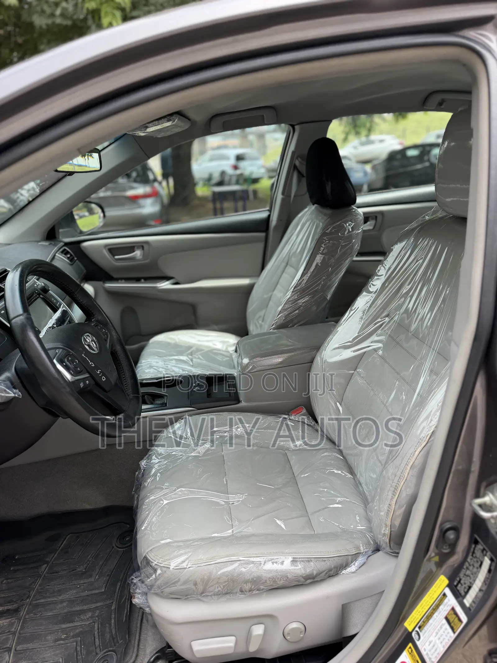 Toyota Camry XLE 4dr Sedan (2.5L 4cyl 6A) 2017 Gray