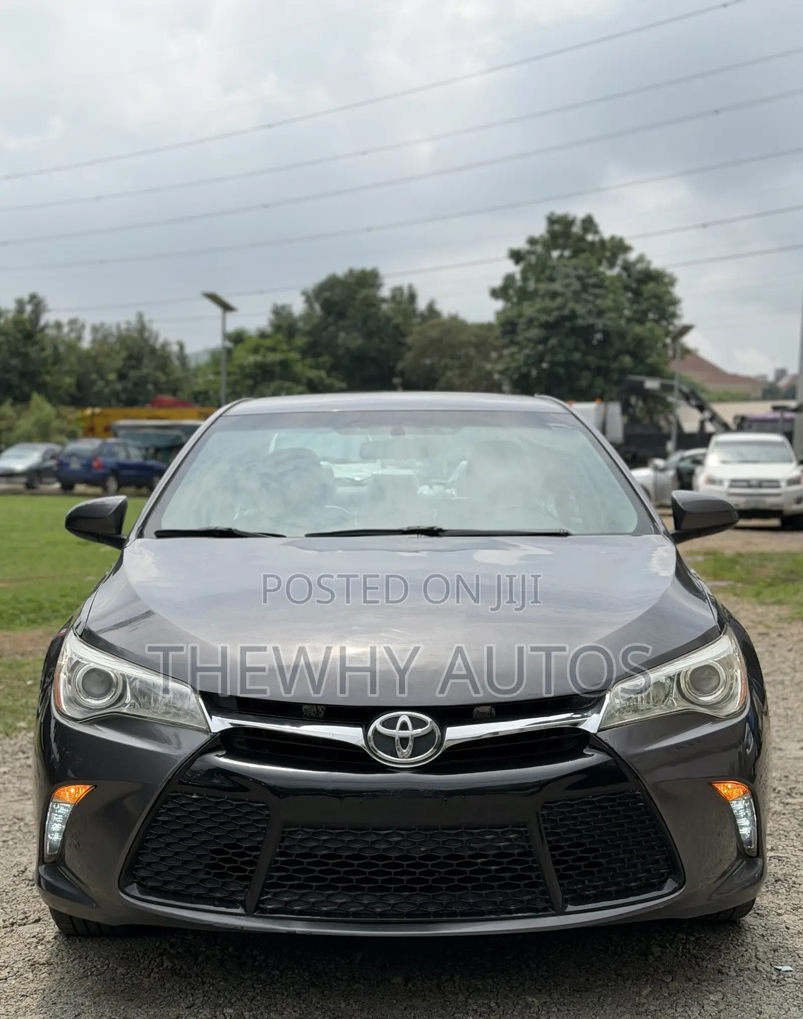 Toyota Camry XLE 4dr Sedan (2.5L 4cyl 6A) 2017 Gray