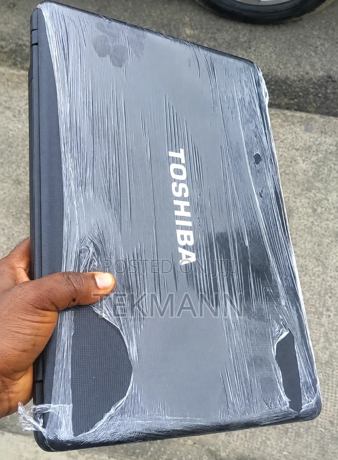 Laptop Toshiba 4GB Intel Core i3 HDD 250GB