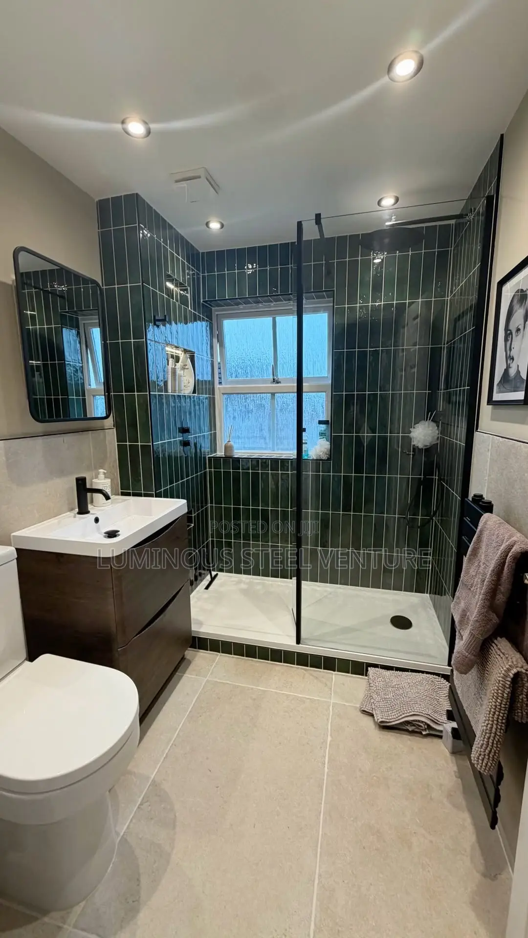 Shower Cubicle Is Made of Original Glass and Steel