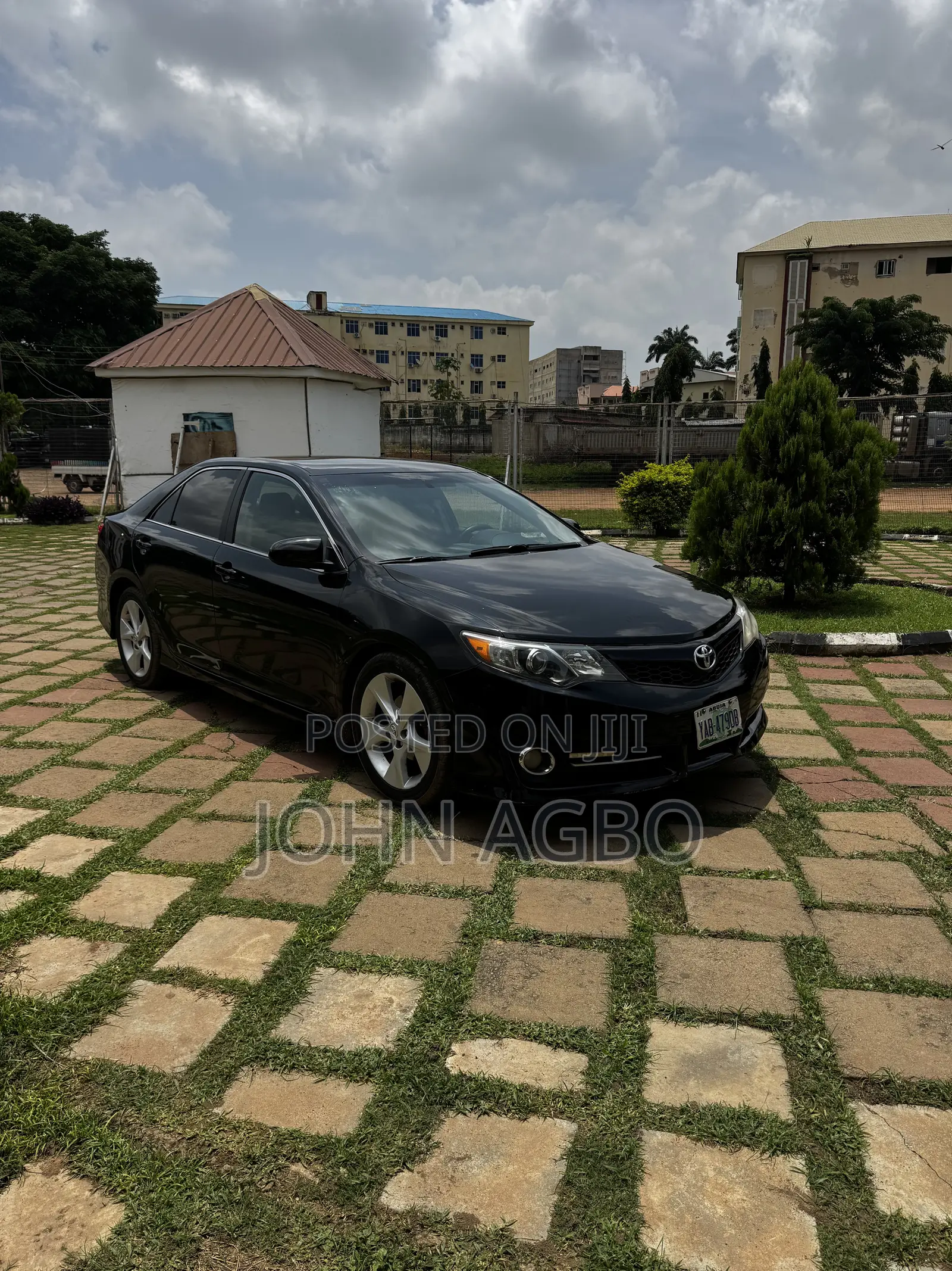 Toyota Camry SE 4dr Sedan (2.5L 4cyl 6A) 2013 Black
