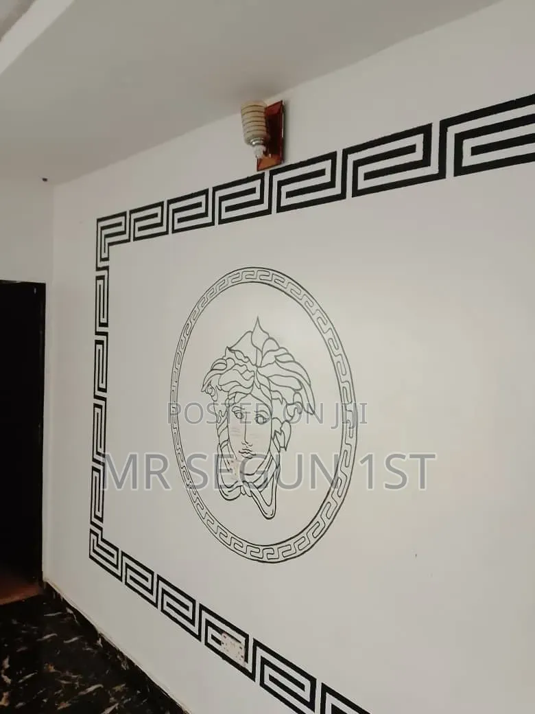 2bdrm Block of Flats in God'S Love Estate, Akala Express for rent