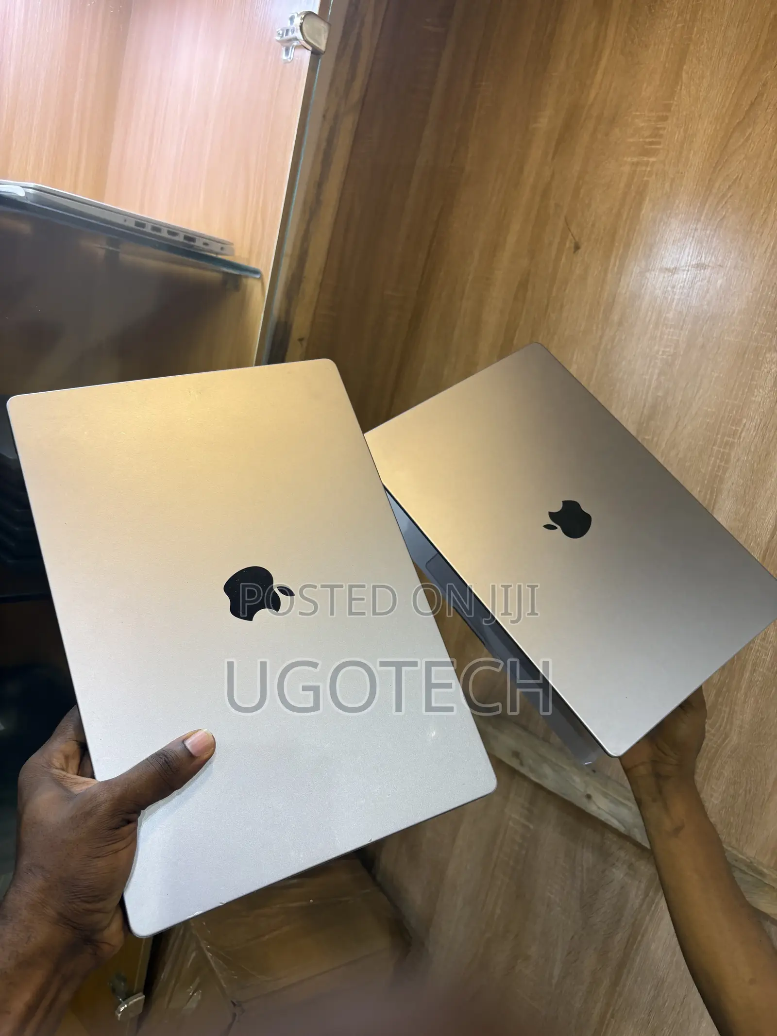 Laptop Apple MacBook Pro 2021 M1 32GB Apple M1 Pro SSD 512GB