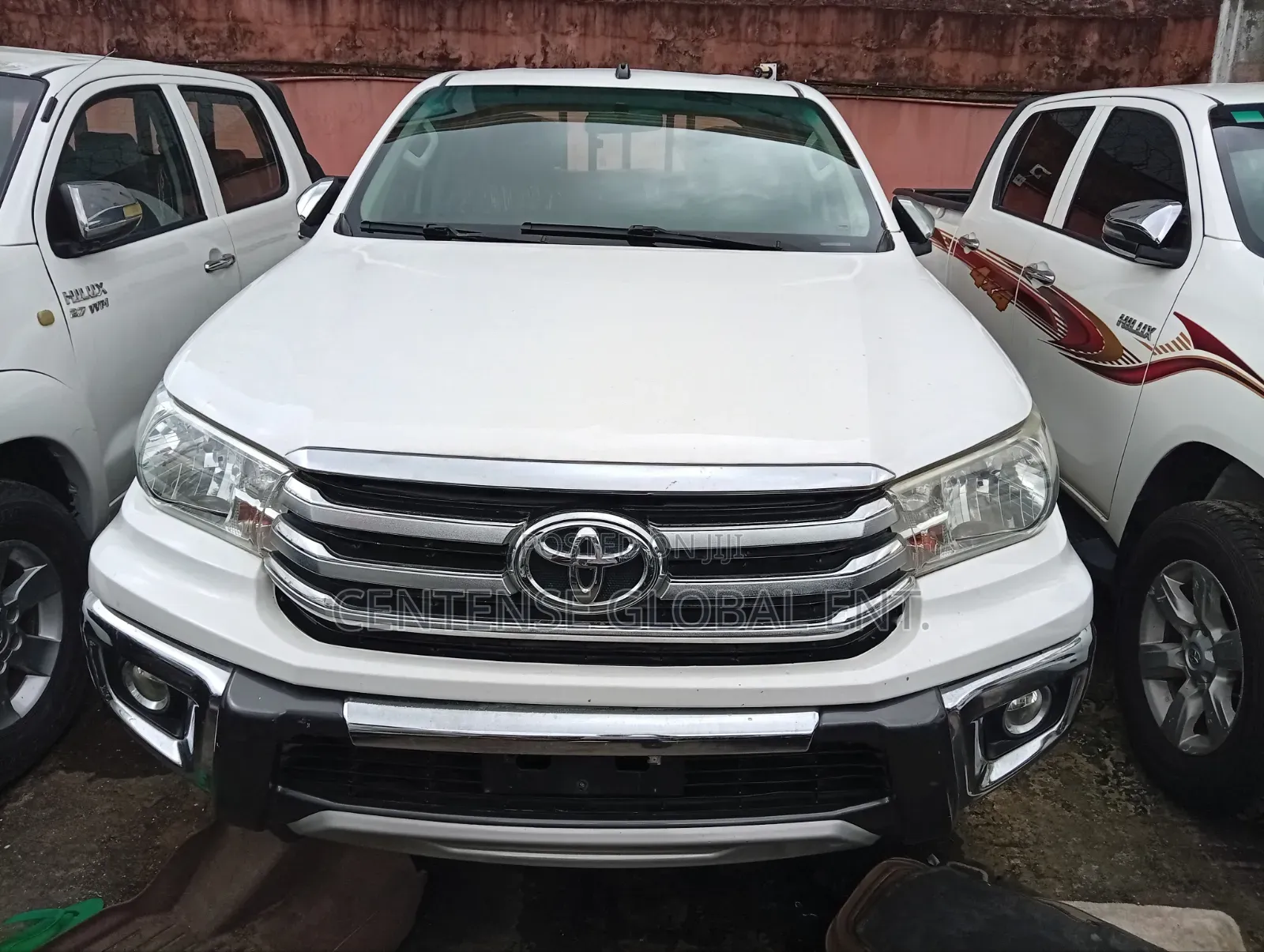 Toyota Hilux 2019 White