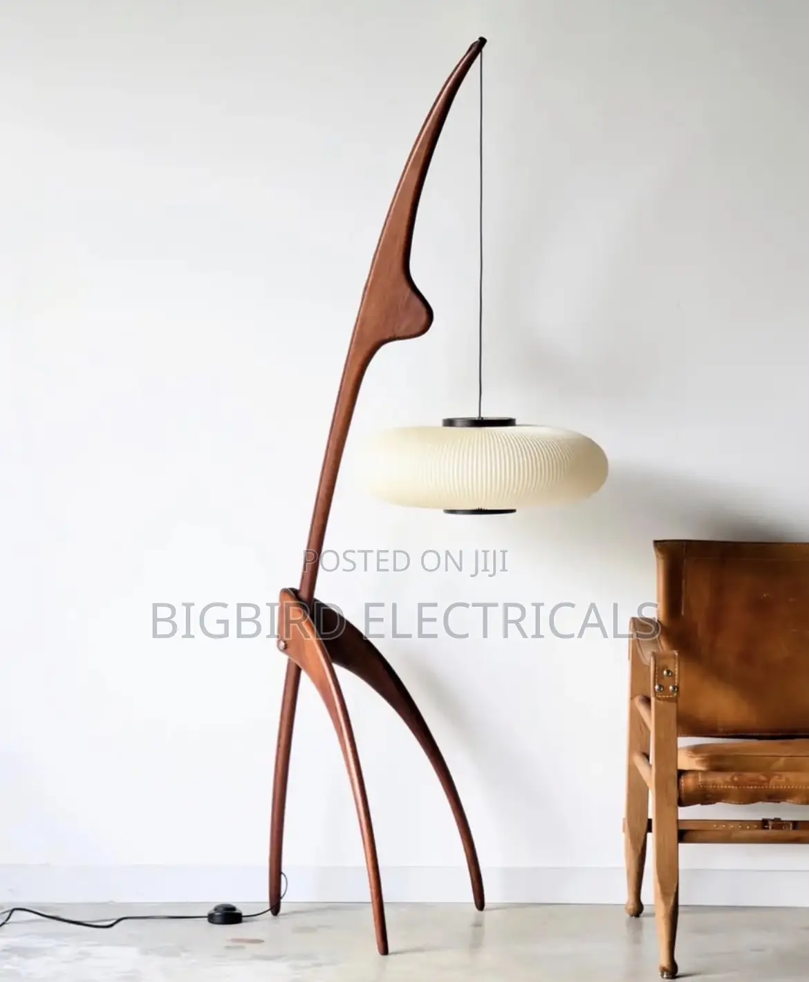 Luxury Mid-Century Wooden Floor Lamp / Artistic Praying Mantis Lamp