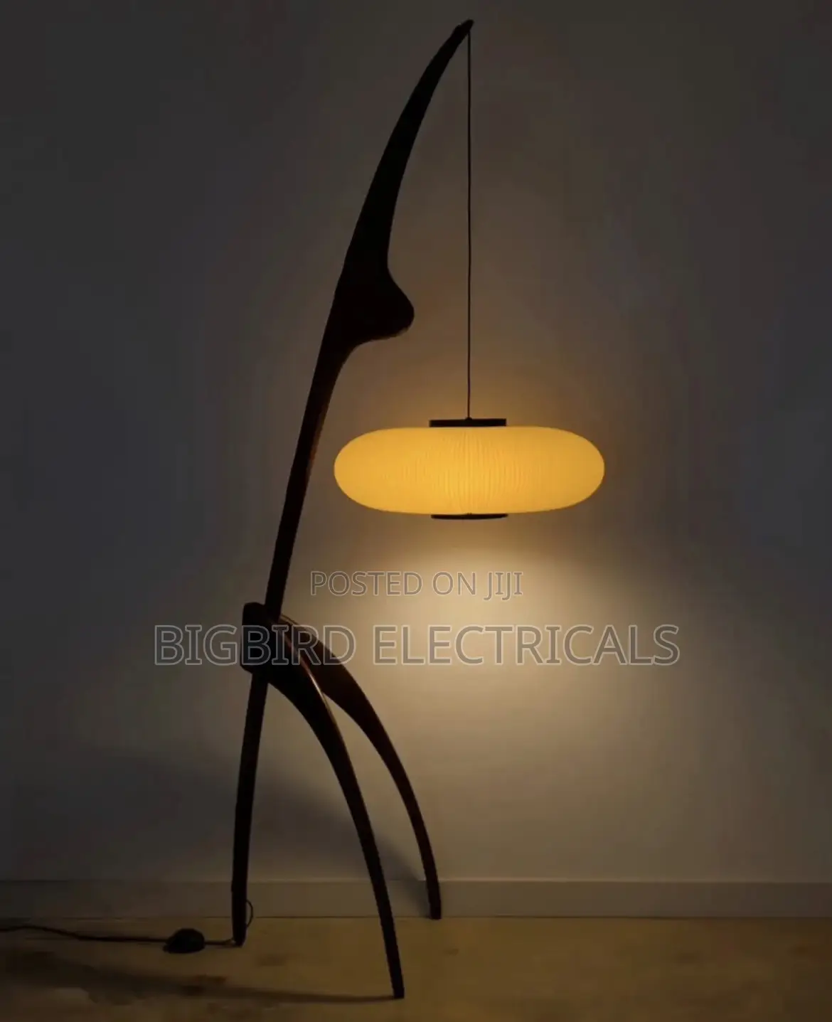 Luxury Mid-Century Wooden Floor Lamp / Artistic Praying Mantis Lamp