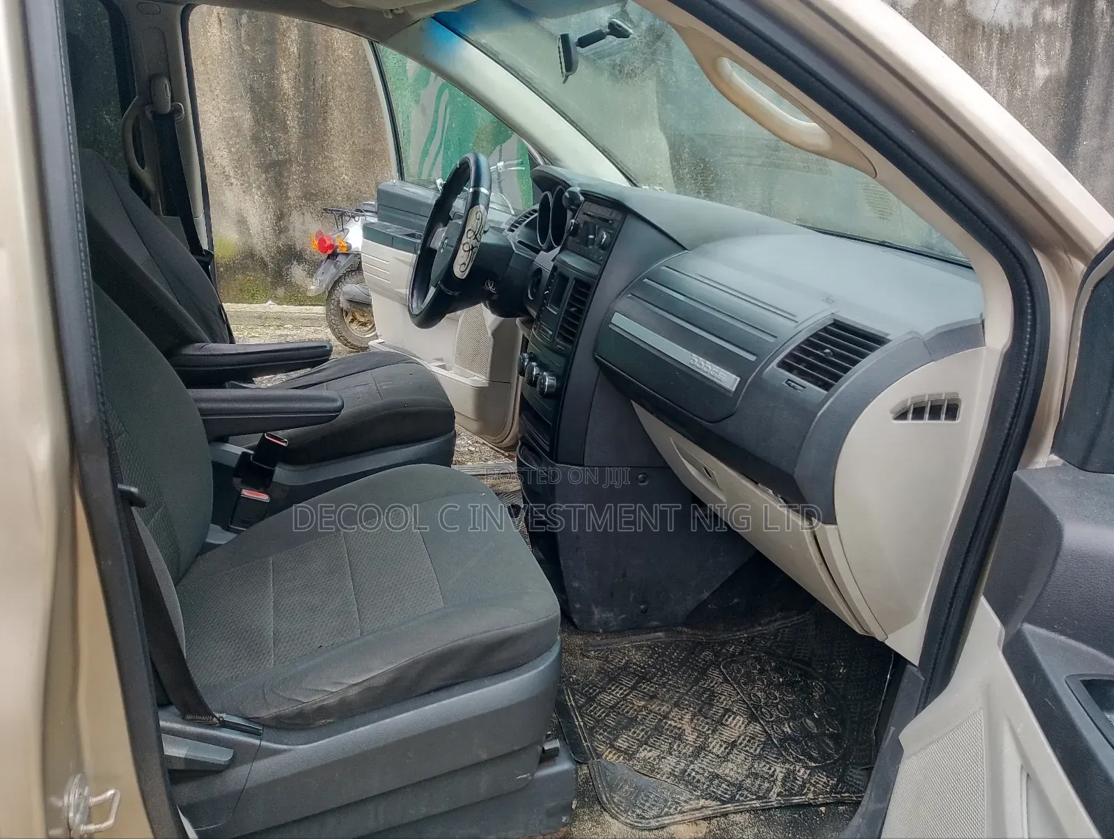 Dodge Caravan 2008 Gold