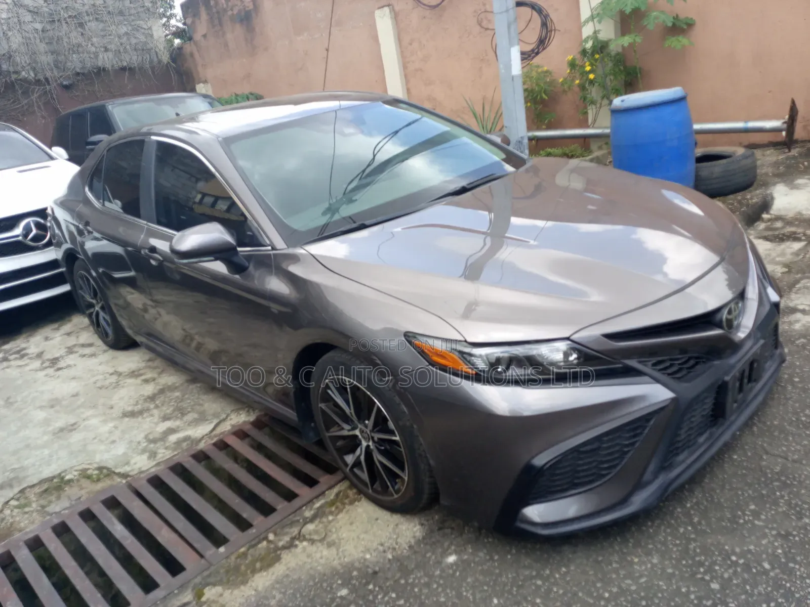 Toyota Camry SE AWD 2024 Gray