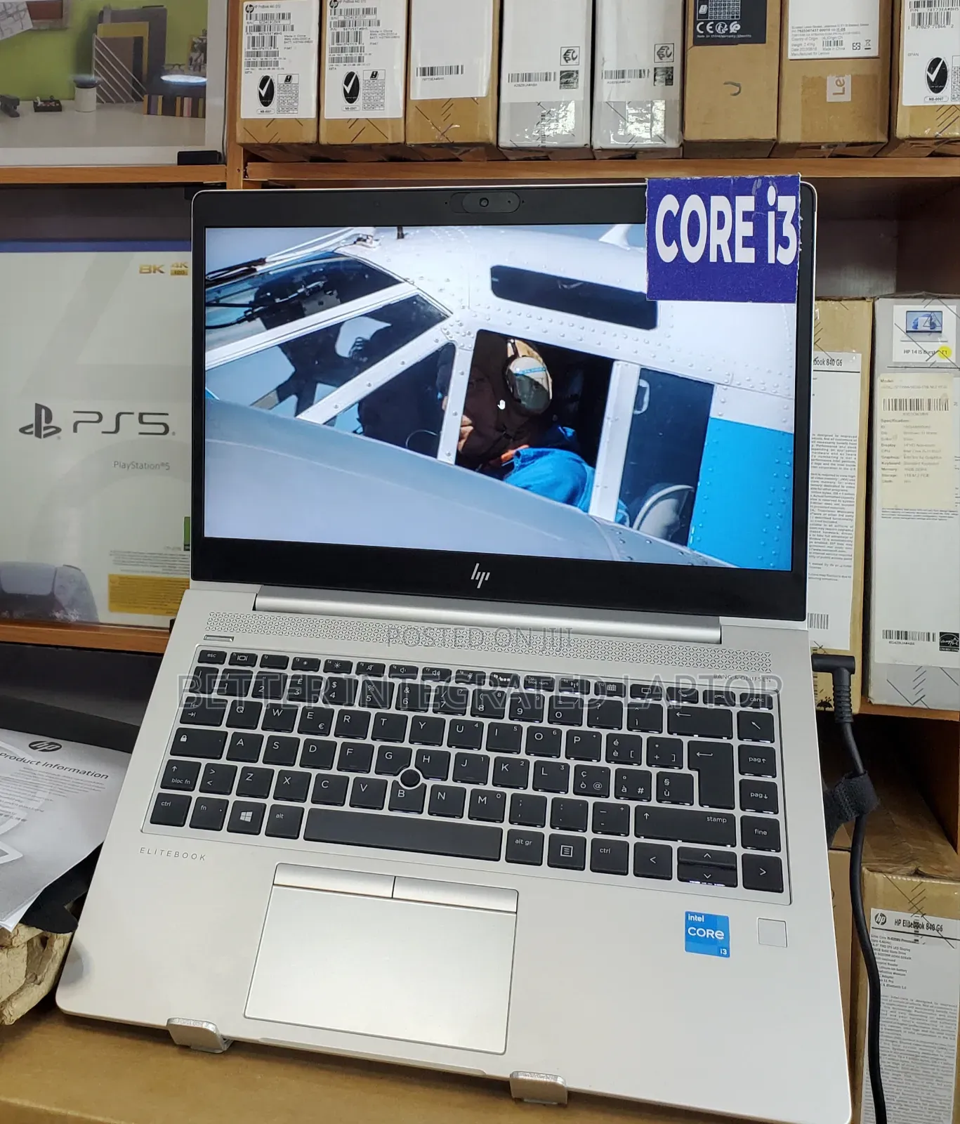 New Laptop HP EliteBook 820 12GB Intel Core i3 SSD 256GB
