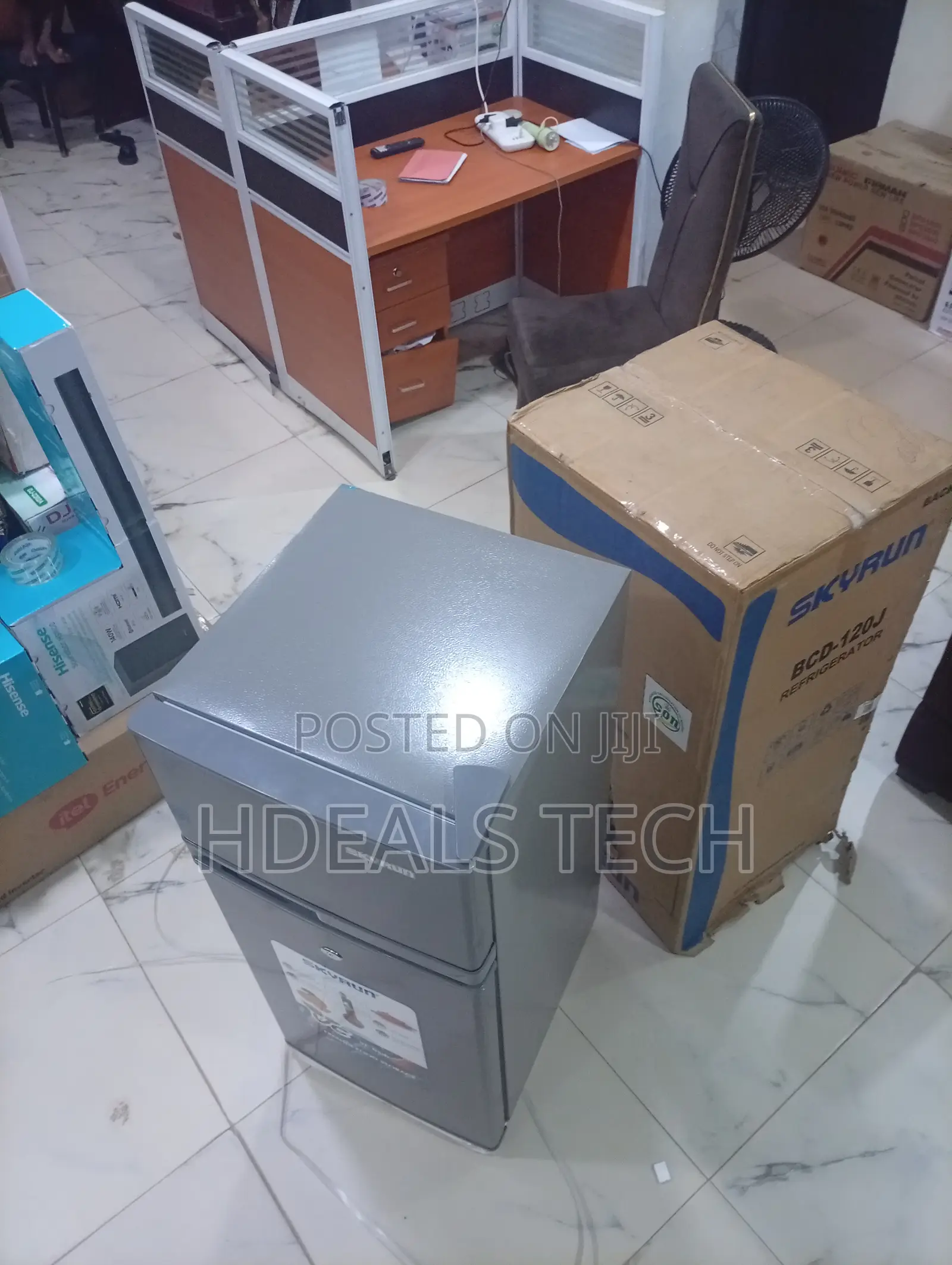 Skyrun BCD-120J Medium Size – Perfect for Home, Office and Apartment