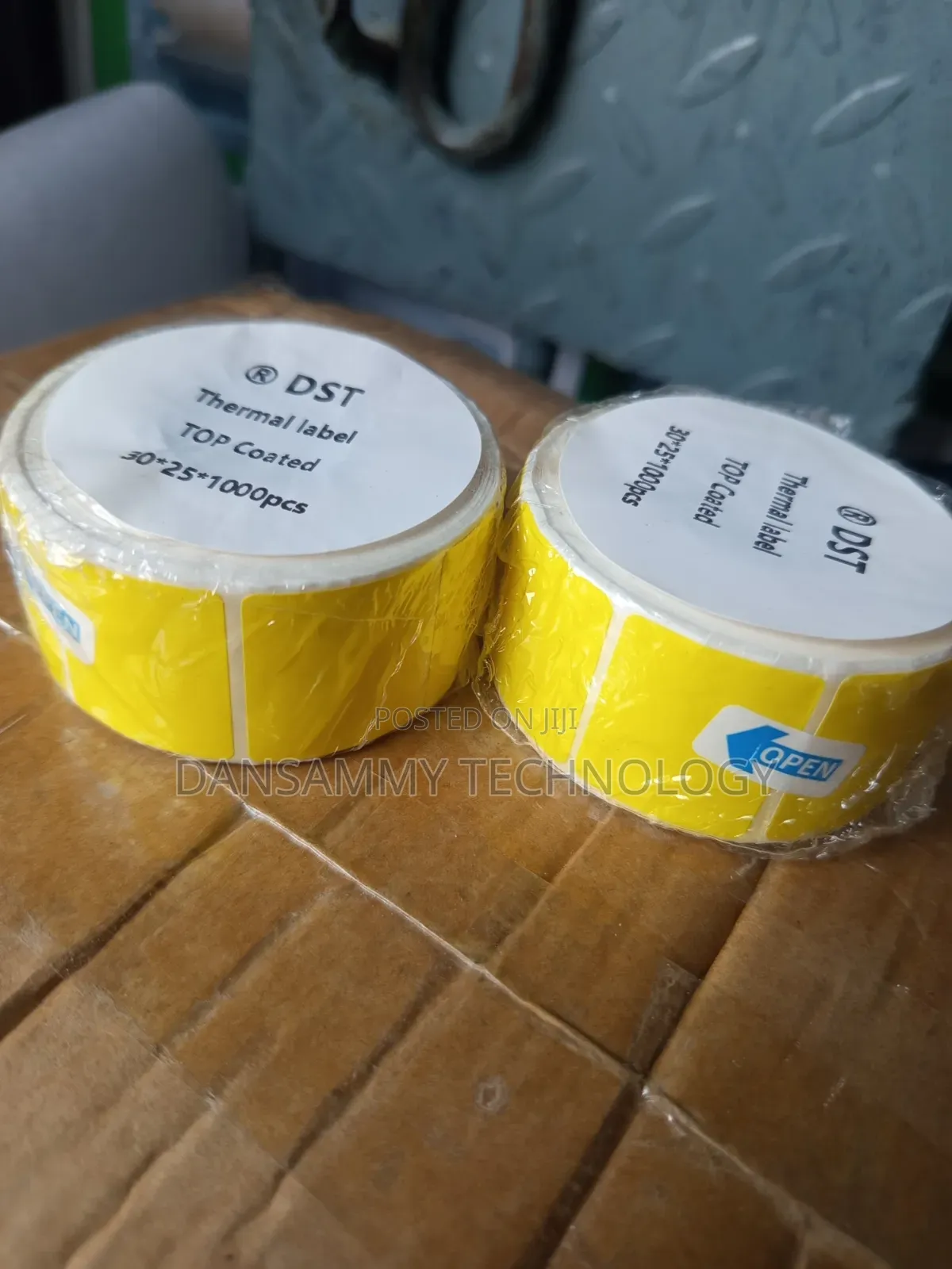 30*25mm Direct Thermal Yellow Label Sticker