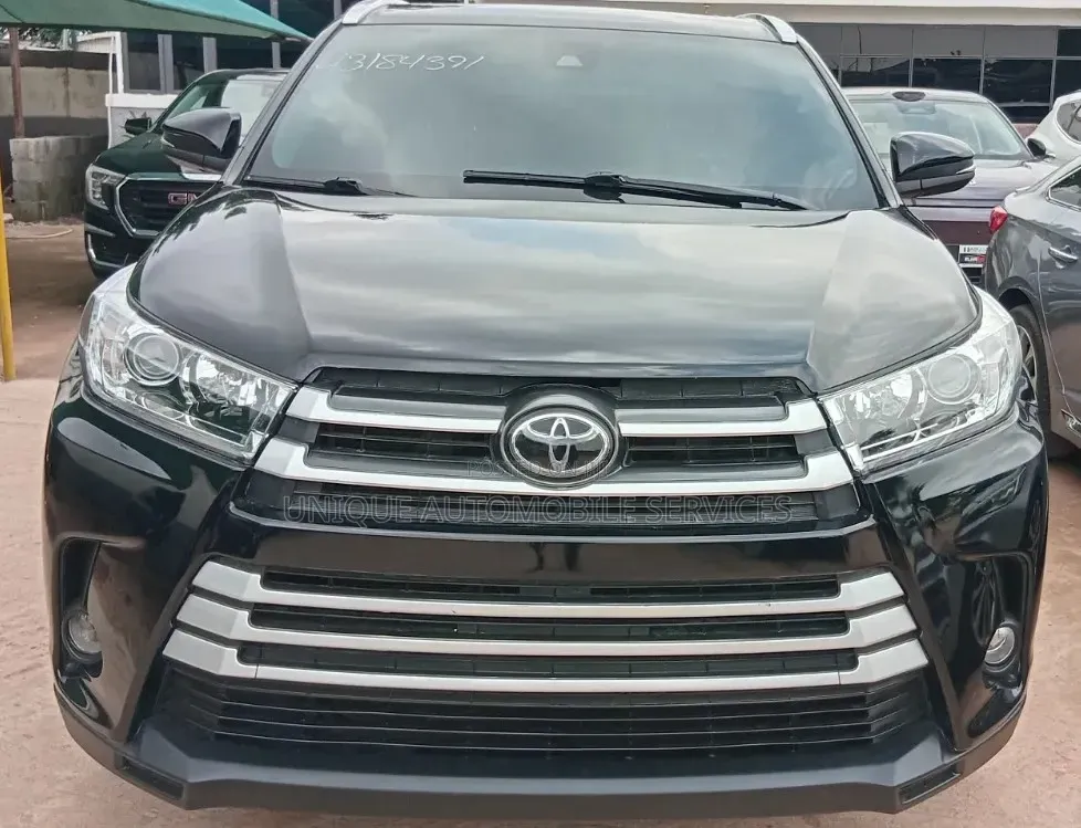 Toyota Highlander Limited Platinum 4x4 V6 (3.5L 6cyl 8A) 2018 Black