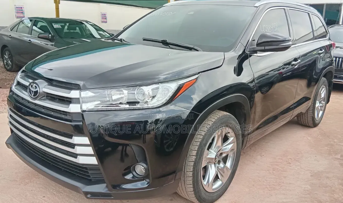 Toyota Highlander Limited Platinum 4x4 V6 (3.5L 6cyl 8A) 2018 Black