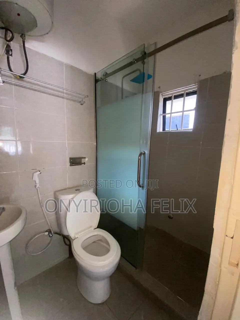 3bdrm Bungalow in Gwarinpa Main, Bunkoro for rent