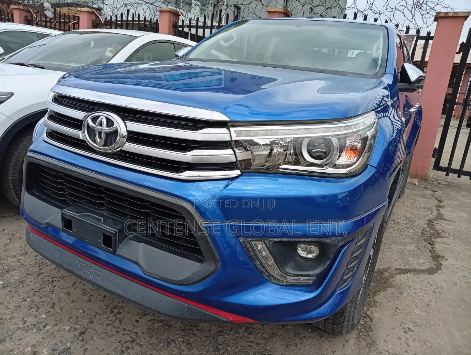 Toyota Hilux 2018 Blue