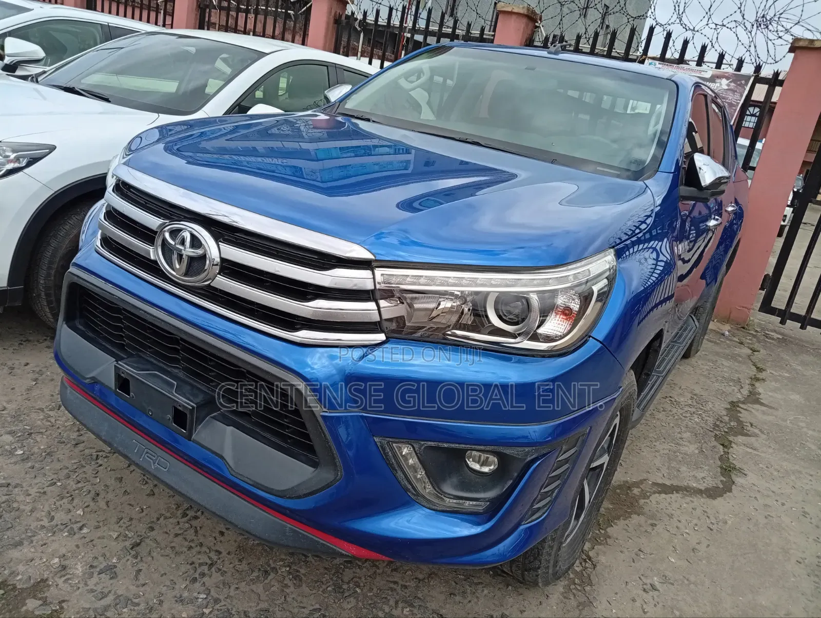Toyota Hilux 2018 Blue
