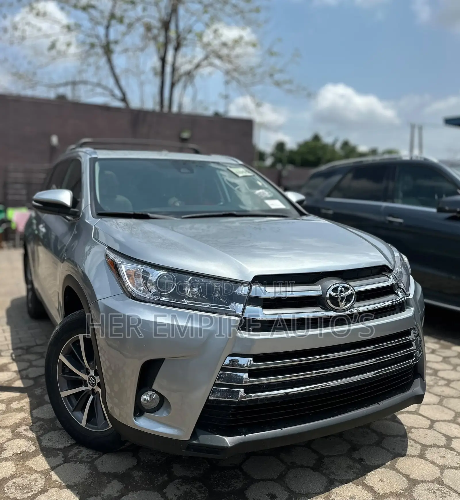 Toyota Highlander XLE 2019 Silver