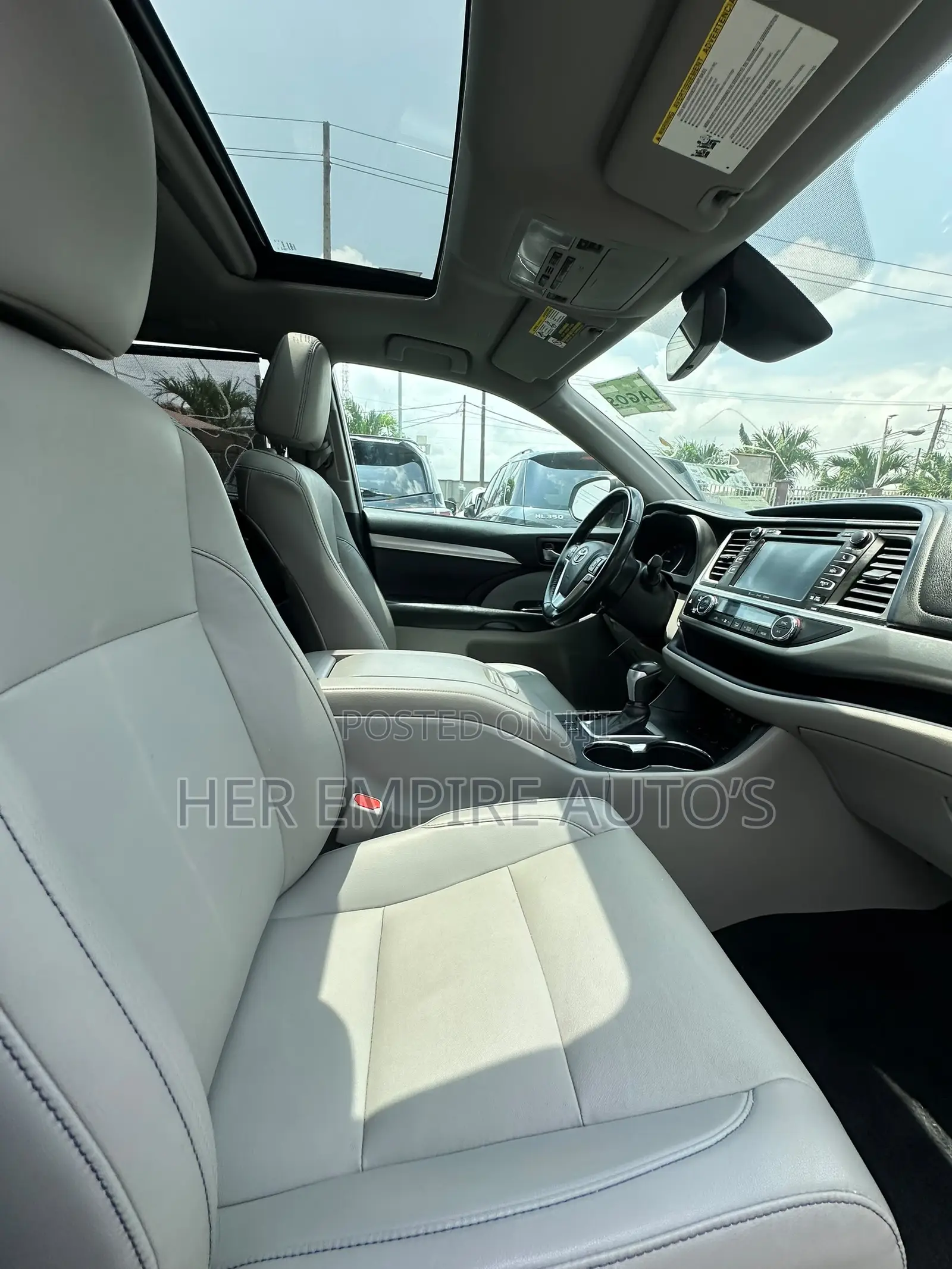 Toyota Highlander XLE 2019 Silver