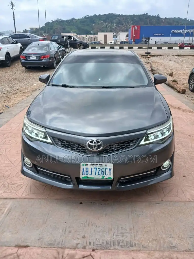 Toyota Camry 2014 Gray
